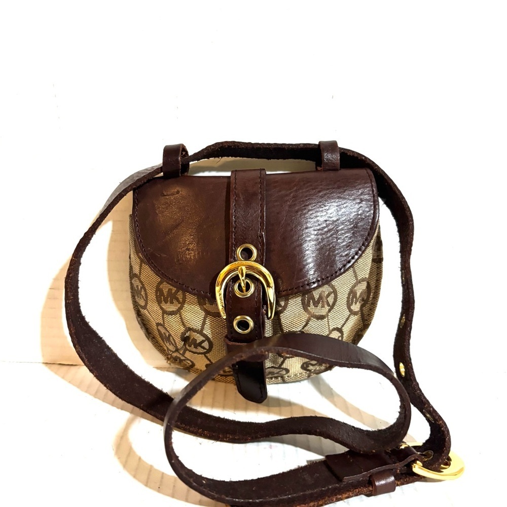 Michael Kors Dark Brown and Tan shoulder/ wrist Bag - Picture 4 of 6